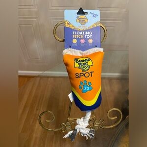 GMASON Brand New Banama  Boat Dog Toy With Squeaker Floating Fetch 10”